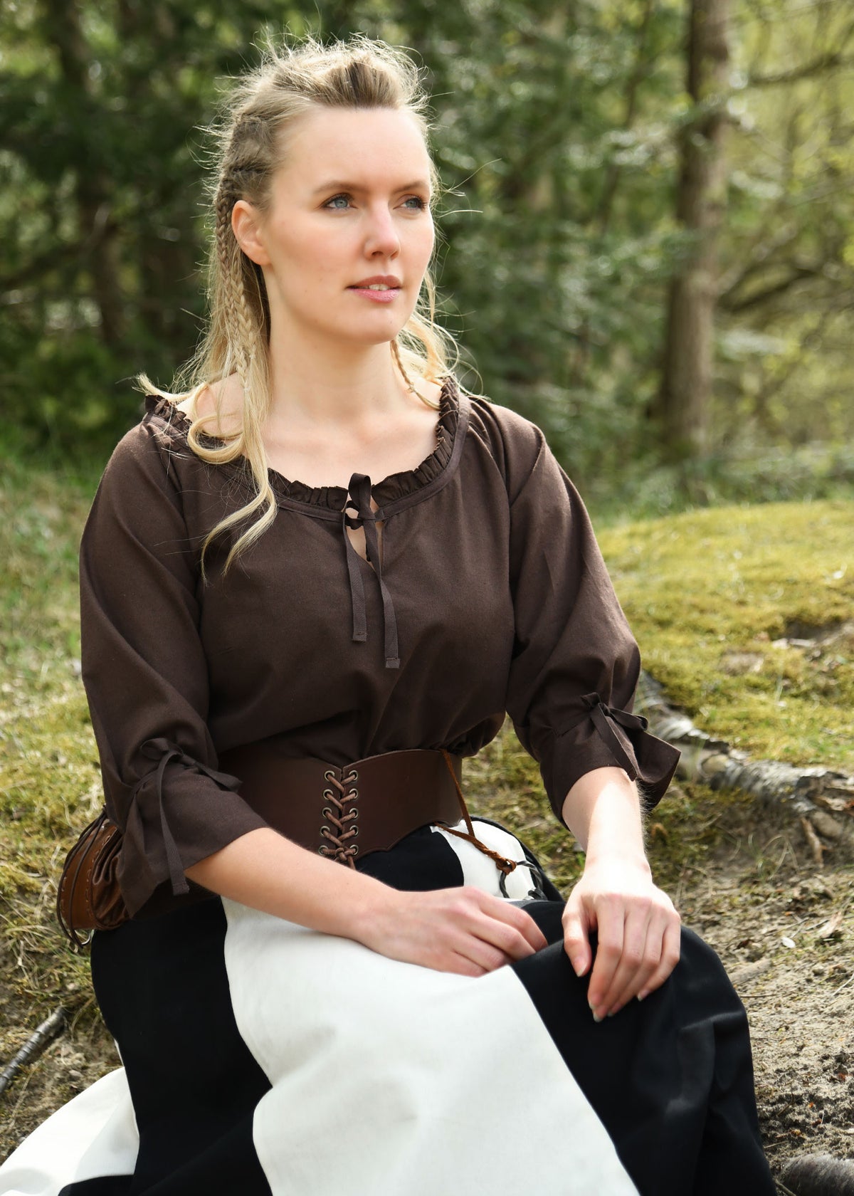 Blusa medieval mujer Birga, marrón