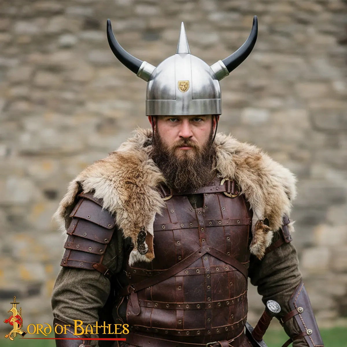 Casco Vikingo en acero con Cuernos y Forro Ajustable