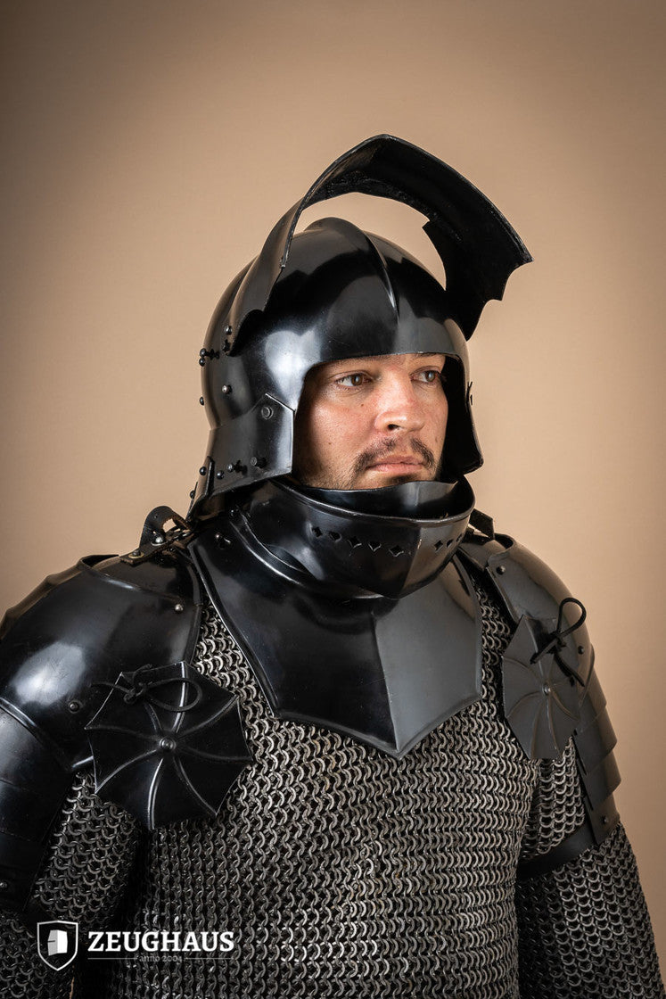 Casco Sallet Alemán en acero bruñido, siglo XV