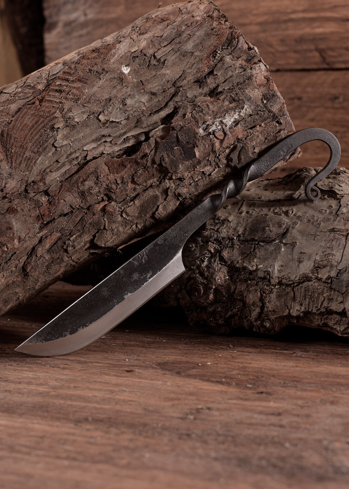 Cuchillo medieval artesanal con funda